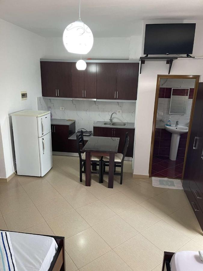 Vila Ronaldo Appartamento Ksamil Esterno foto
