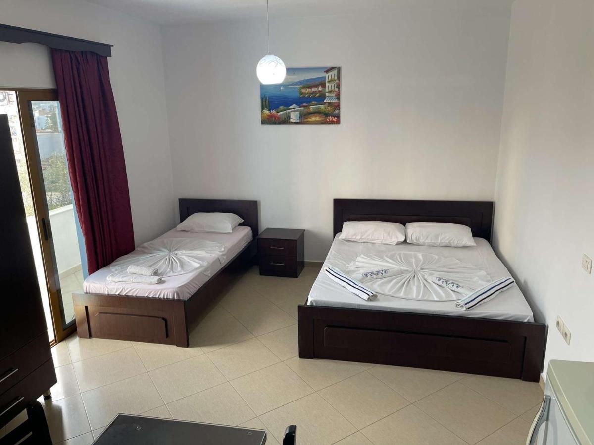 Vila Ronaldo Appartamento Ksamil Esterno foto