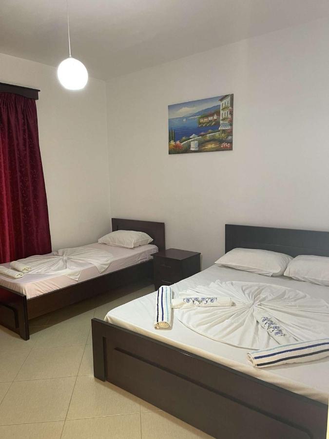 Vila Ronaldo Appartamento Ksamil Esterno foto