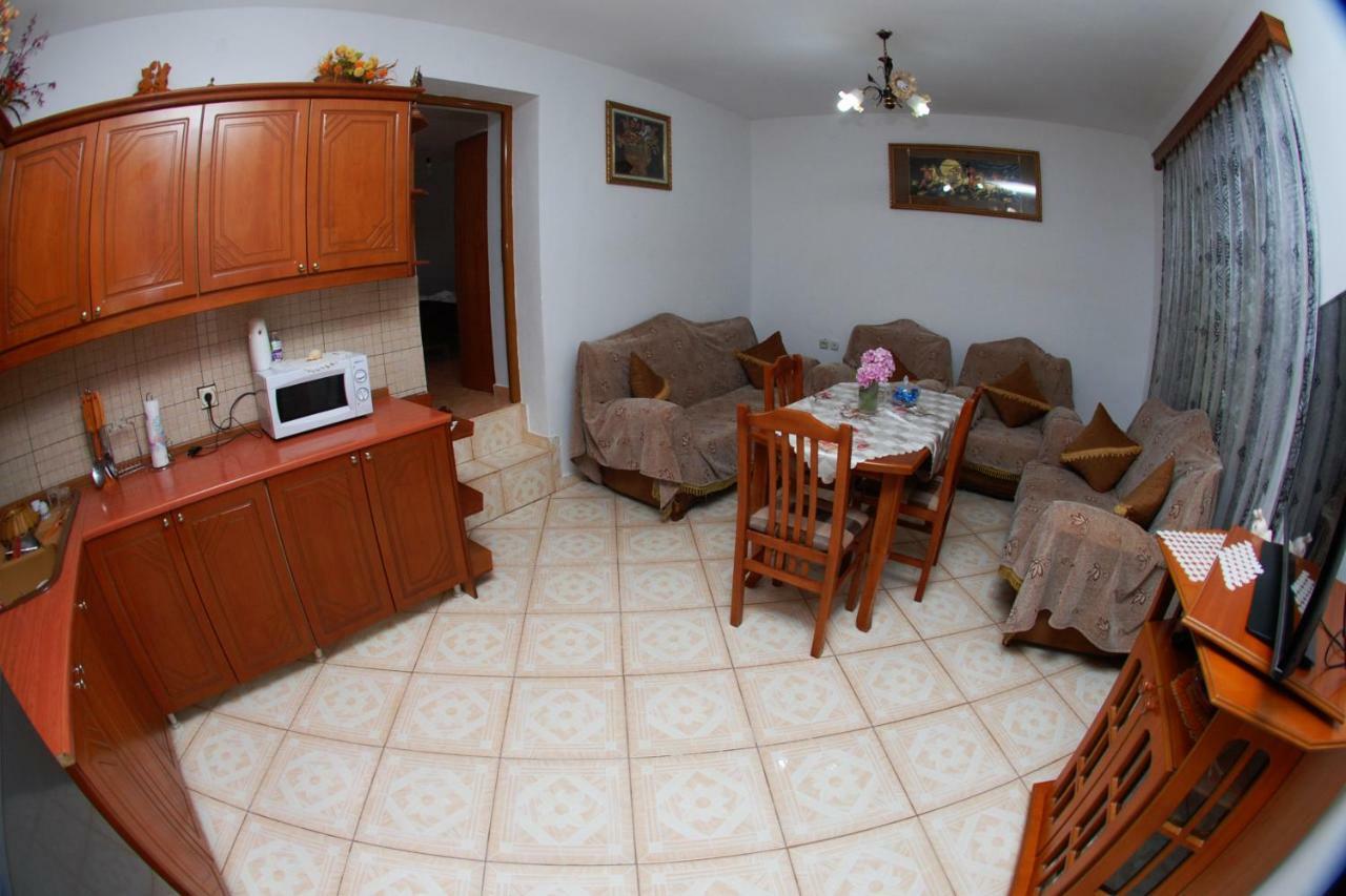 Vila Ronaldo Appartamento Ksamil Esterno foto